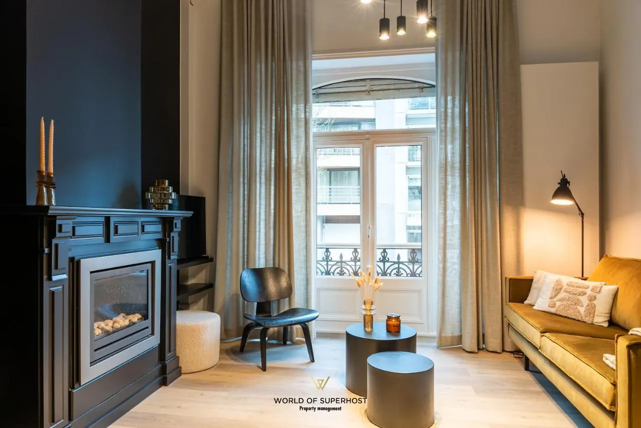 New Beautiful Apartment In A Renovated Old Townhouse Near The Sea And City Centre Ostend